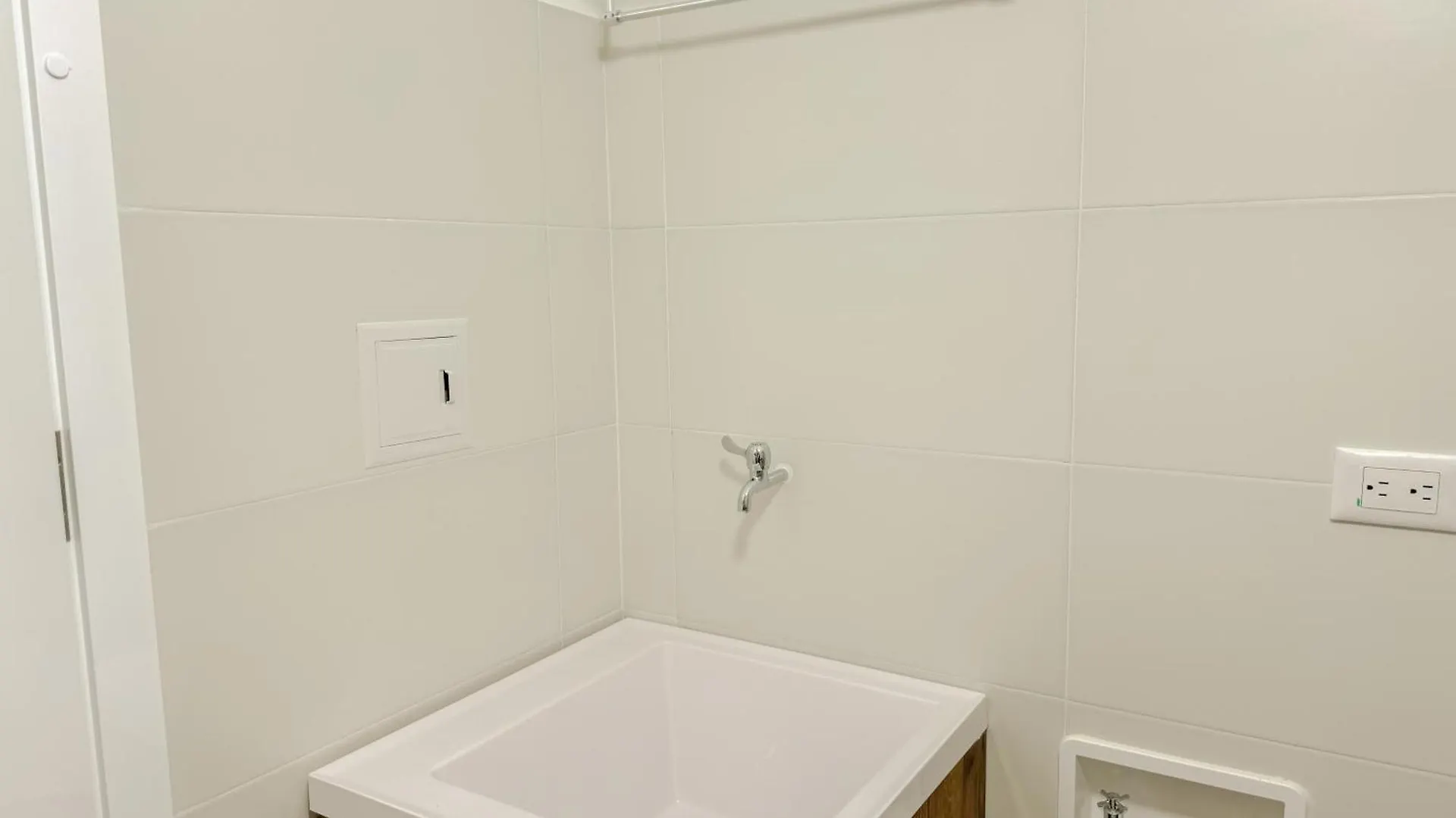 Apartamento Salinas Del Mar - Balcon Y Vista Al Mar - By Bedviajes El Manantial 0*,  Colombia